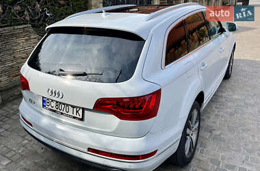 Позашляховик / Кросовер Audi Q7 2012 в 