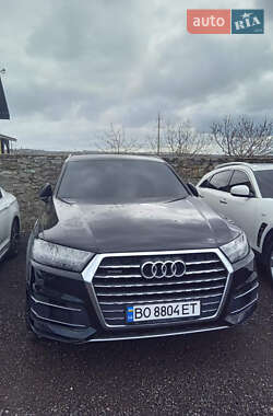 Внедорожник / Кроссовер Audi Q7 2015 в 