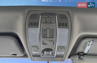 Внедорожник / Кроссовер Audi Q7 2015 в 