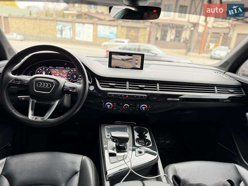 Внедорожник / Кроссовер Audi Q7 2017 в Виннице
