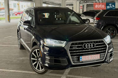 Позашляховик / Кросовер Audi Q7 2016 в 