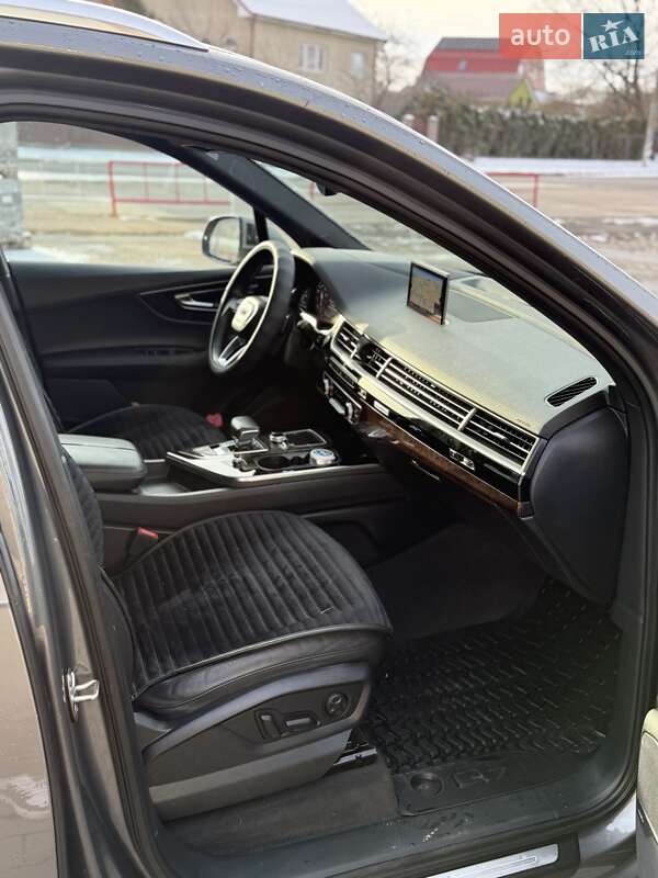 Внедорожник / Кроссовер Audi Q7 2016 в Коломые