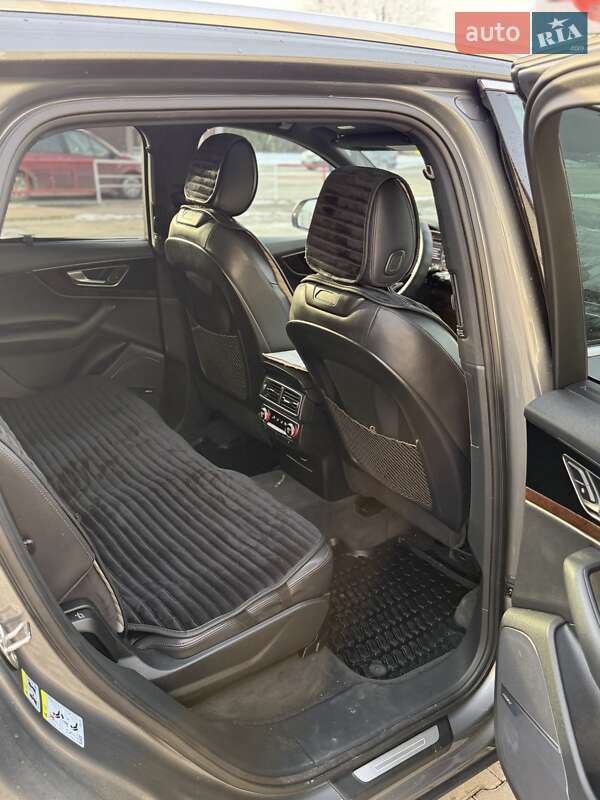 Внедорожник / Кроссовер Audi Q7 2016 в Коломые