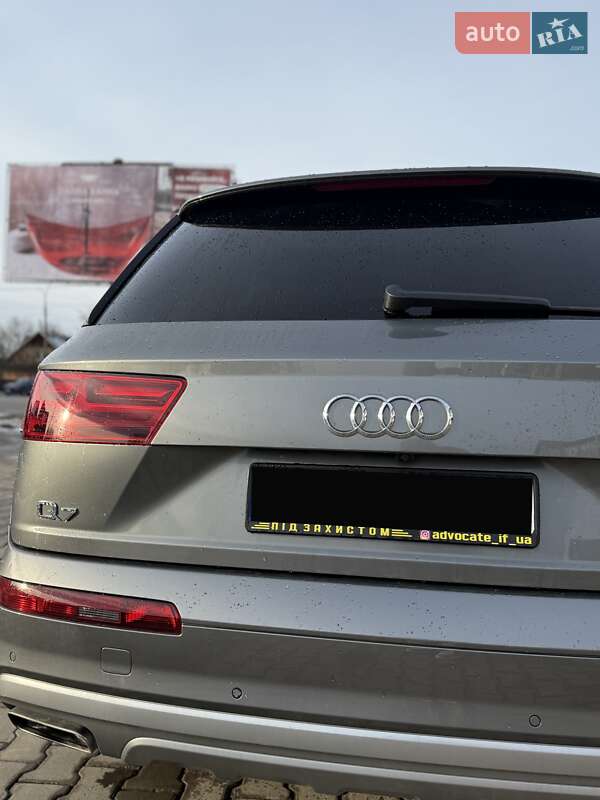 Внедорожник / Кроссовер Audi Q7 2016 в Коломые