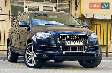 Позашляховик / Кросовер Audi Q7 2012 в 