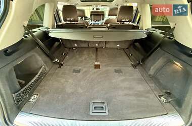 Позашляховик / Кросовер Audi Q7 2012 в 