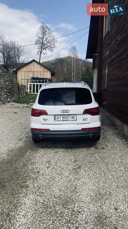 Внедорожник / Кроссовер Audi Q7 2014 в Яремче
