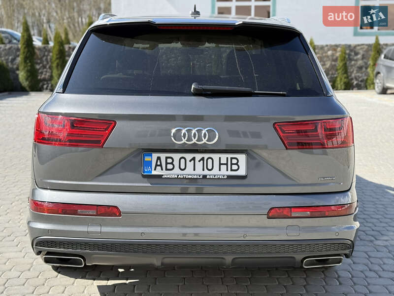 Позашляховик / Кросовер Audi Q7 2018 в Вінниці