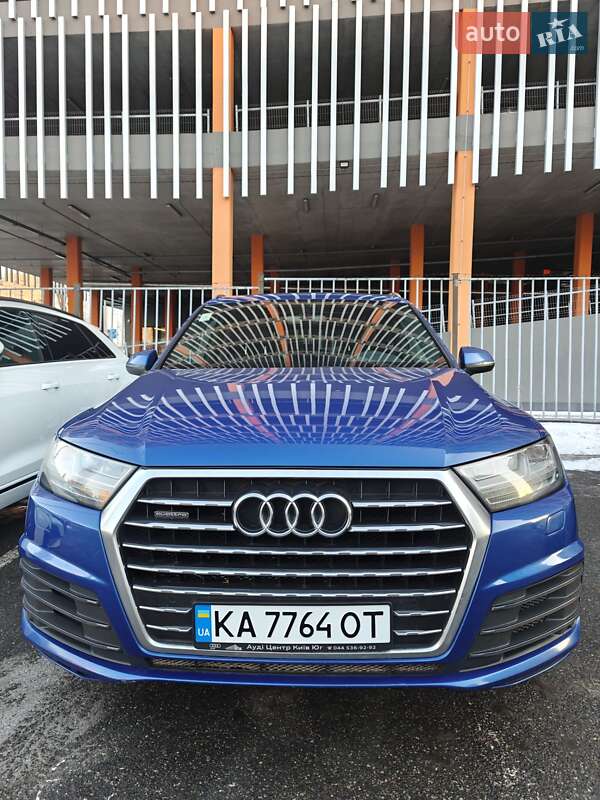 Внедорожник / Кроссовер Audi Q7 2016 в Киеве