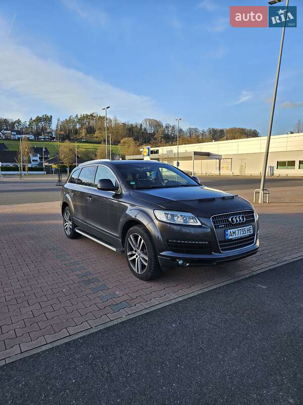 Внедорожник / Кроссовер Audi Q7 2007 в Житомире