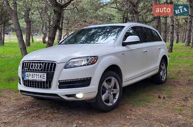 Позашляховик / Кросовер Audi Q7 2013 в 