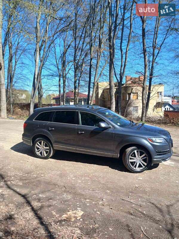 Внедорожник / Кроссовер Audi Q7 2015 в Винниках