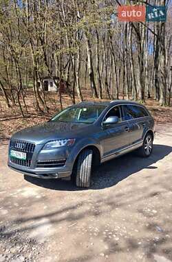 Позашляховик / Кросовер Audi Q7 2015 в 
