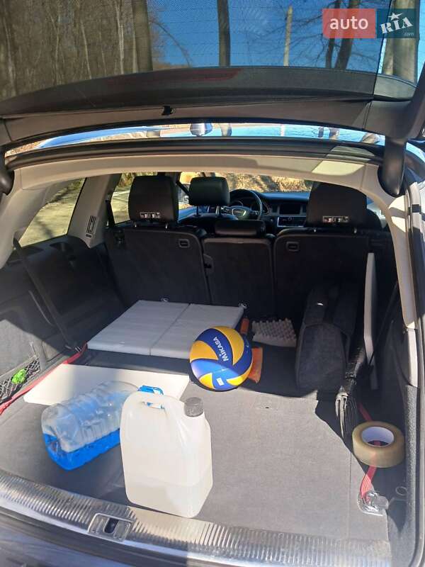 Внедорожник / Кроссовер Audi Q7 2015 в Винниках