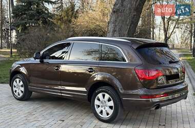 Позашляховик / Кросовер Audi Q7 2015 в Києві