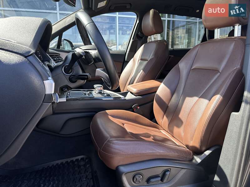 Внедорожник / Кроссовер Audi Q7 2018 в Киеве