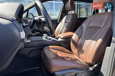 Внедорожник / Кроссовер Audi Q7 2018 в 