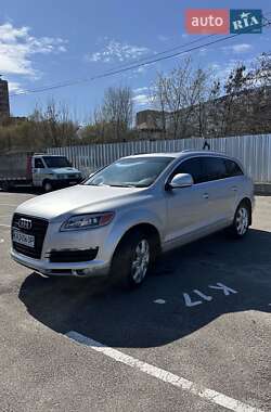Внедорожник / Кроссовер Audi Q7 2007 в 
