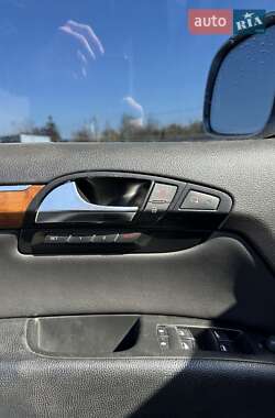 Внедорожник / Кроссовер Audi Q7 2007 в 