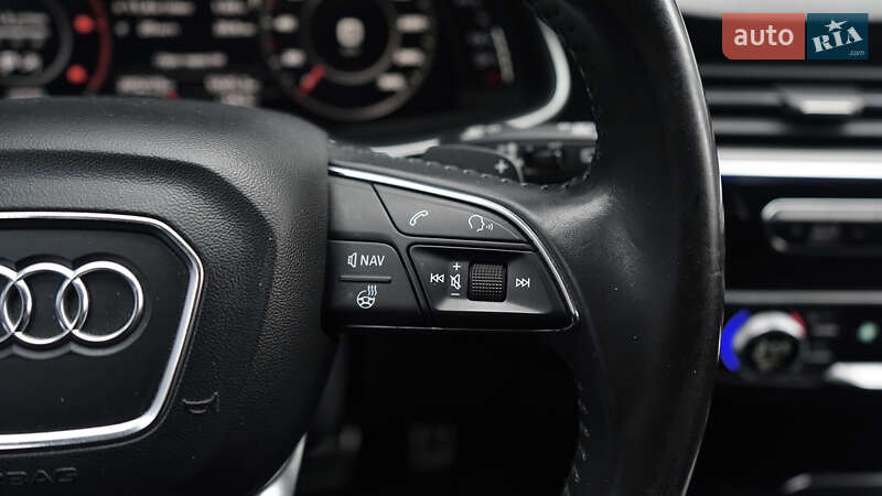 Позашляховик / Кросовер Audi Q7 2016 в Львові