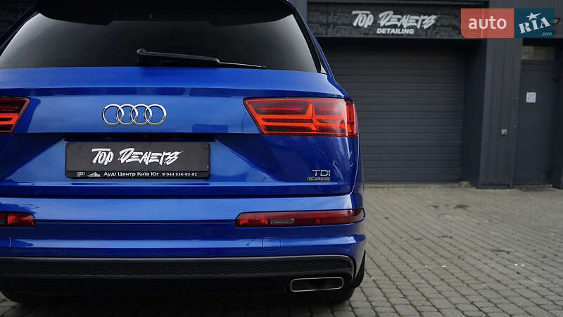 Позашляховик / Кросовер Audi Q7 2016 в Львові
