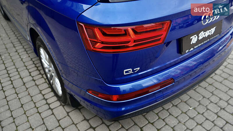 Позашляховик / Кросовер Audi Q7 2016 в Львові
