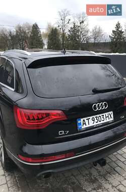 Внедорожник / Кроссовер Audi Q7 2011 в 