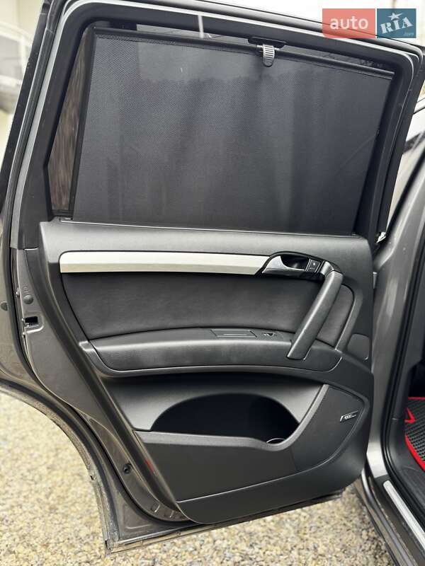 Внедорожник / Кроссовер Audi Q7 2012 в Яремче