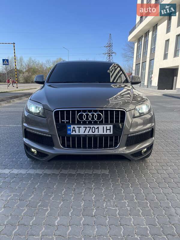 Внедорожник / Кроссовер Audi Q7 2012 в Яремче