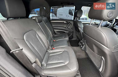 Внедорожник / Кроссовер Audi Q7 2015 в 