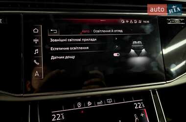 Внедорожник / Кроссовер Audi Q7 2020 в 