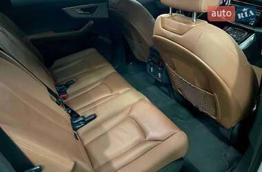 Внедорожник / Кроссовер Audi Q7 2020 в 