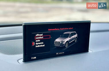 Внедорожник / Кроссовер Audi Q7 2016 в 