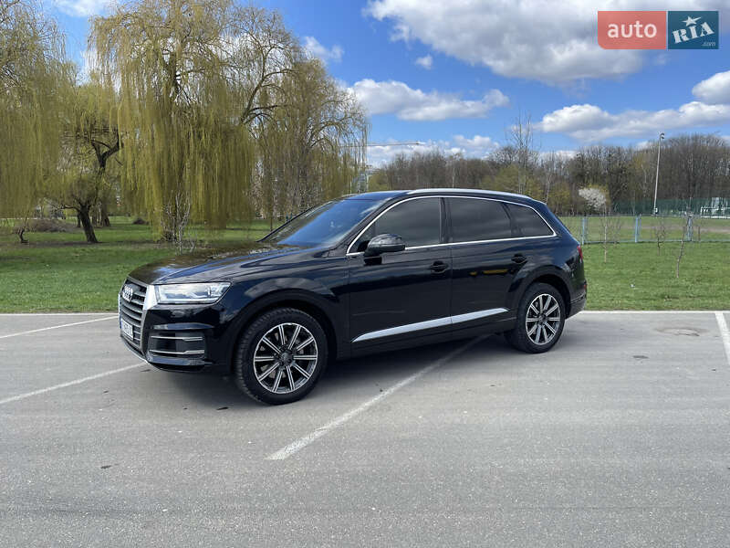 Позашляховик / Кросовер Audi Q7 2016 в Івано-Франківську