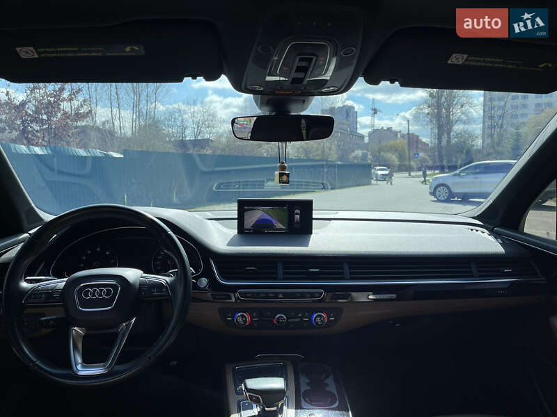 Позашляховик / Кросовер Audi Q7 2016 в Івано-Франківську
