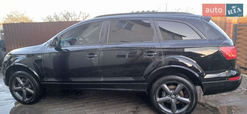 Внедорожник / Кроссовер Audi Q7 2013 в Одессе