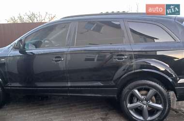 Позашляховик / Кросовер Audi Q7 2013 в 