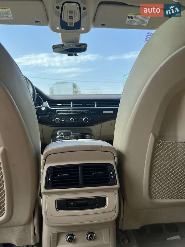 Позашляховик / Кросовер Audi Q7 2018 в Одесі