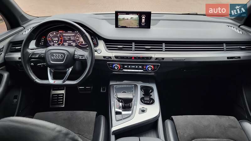 Внедорожник / Кроссовер Audi Q7 2016 в Полтаве