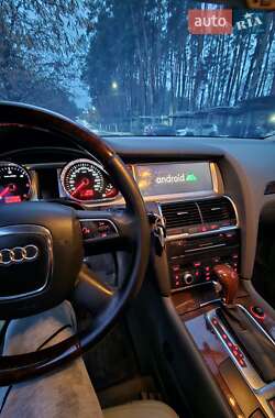 Внедорожник / Кроссовер Audi Q7 2011 в 