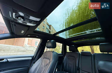 Позашляховик / Кросовер Audi Q7 2011 в 