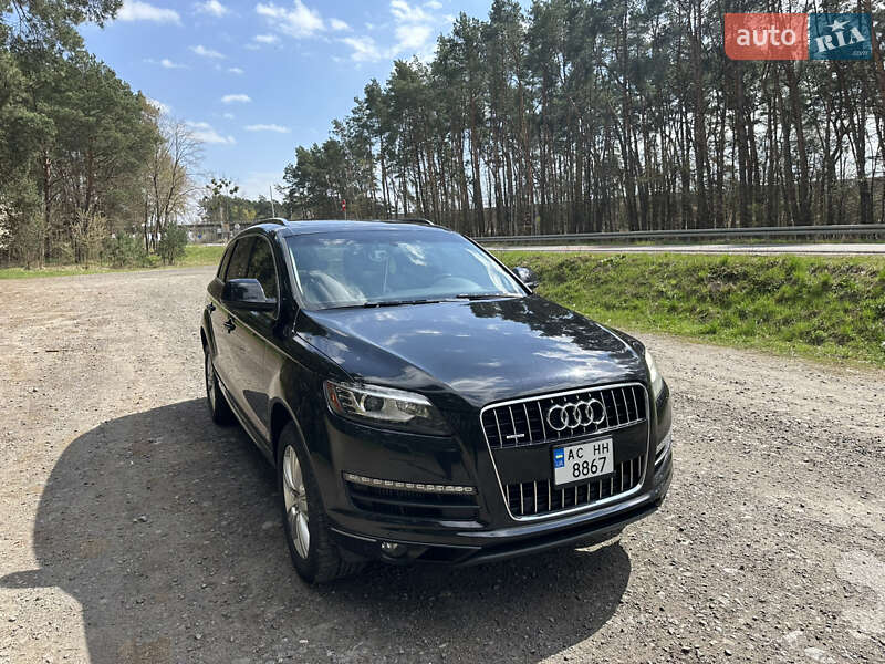 Позашляховик / Кросовер Audi Q7 2010 в Володимирі