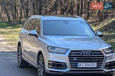 Внедорожник / Кроссовер Audi Q7 2018 в 
