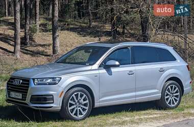 Внедорожник / Кроссовер Audi Q7 2018 в 