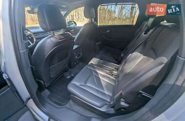 Внедорожник / Кроссовер Audi Q7 2018 в 