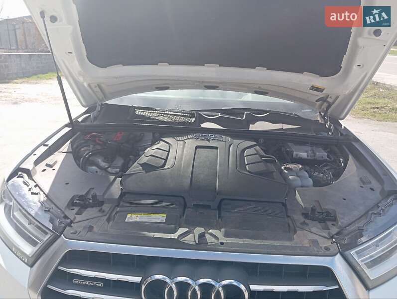 Внедорожник / Кроссовер Audi Q7 2018 в Тернополе