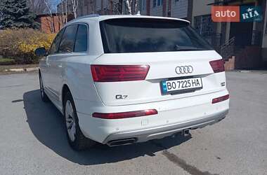 Внедорожник / Кроссовер Audi Q7 2018 в 