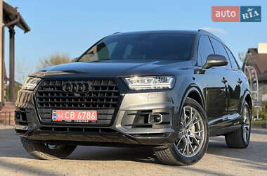 Внедорожник / Кроссовер Audi Q7 2018 в 