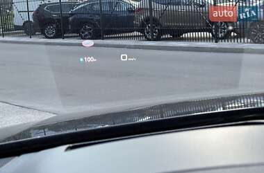 Позашляховик / Кросовер Audi Q7 2015 в 