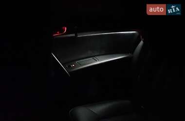 Внедорожник / Кроссовер Audi Q7 2015 в 